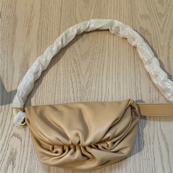 Brand new Bottega veneta belt bag - Picture 4 of 5